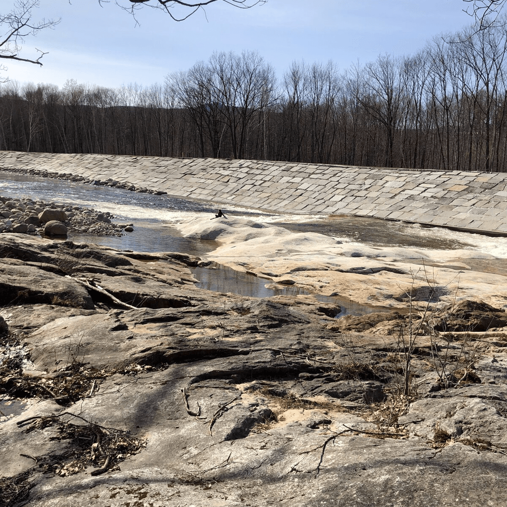 Outdoor hot tub with mountain views